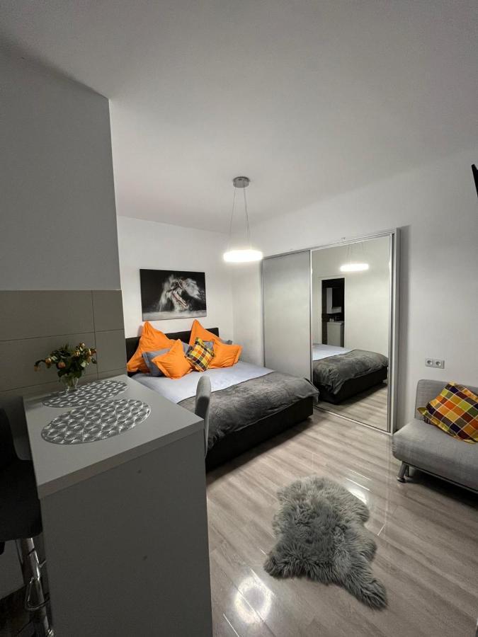 Central Studio Brașov Exterior foto